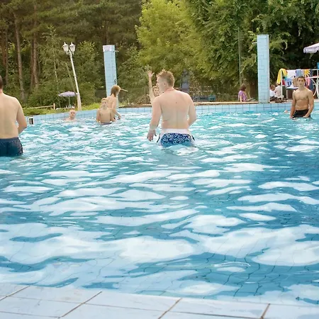 Sportszallo Es Sportcentrum Lejlighedshotel Tiszalok