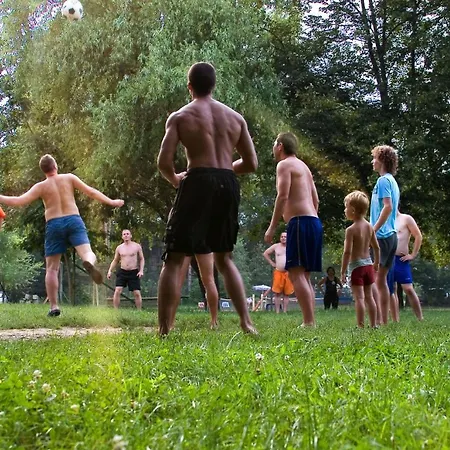 Sportszallo Es Sportcentrum Lejlighedshotel *